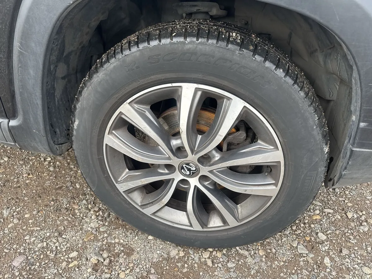 Ram 1000 2.0 Laramie 4x4 Dob. Cab. At 4p año 2021