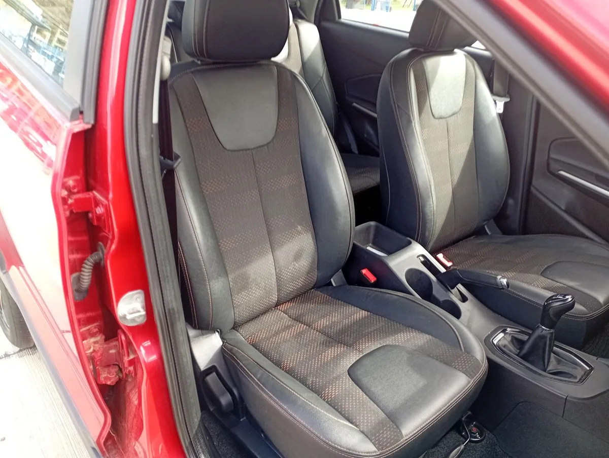 Chery Tiggo 2 1.5 Vvt Gls 4x2 Mt 5p año 2023