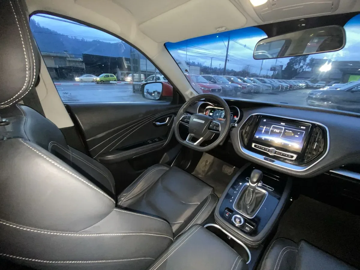 Jetour X70 1.5t Glx 4x2 At 5p año 2022