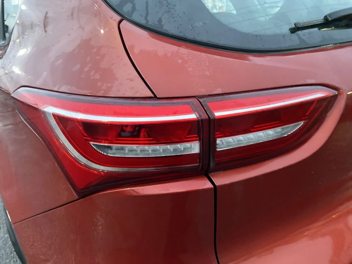 Jetour X70 1.5t Glx 4x2 At 5p año 2022