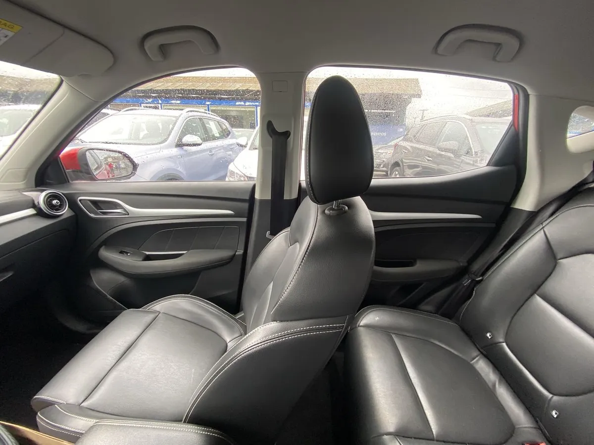 MG Mg Zs 1.5 Std 4x2 At 5p año 2023