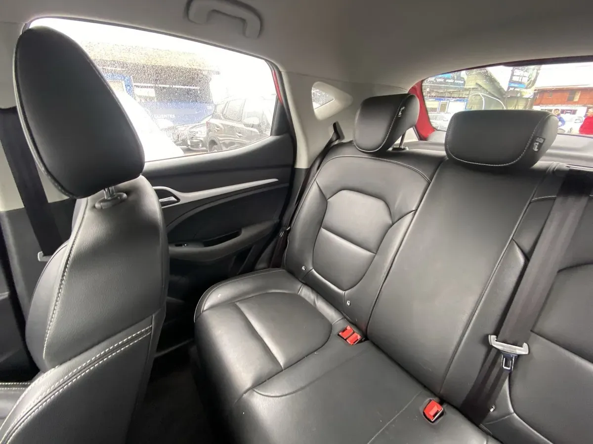 MG Mg Zs 1.5 Std 4x2 At 5p año 2023