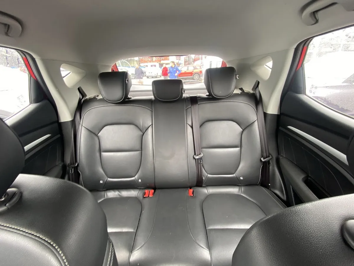 MG Mg Zs 1.5 Std 4x2 At 5p año 2023