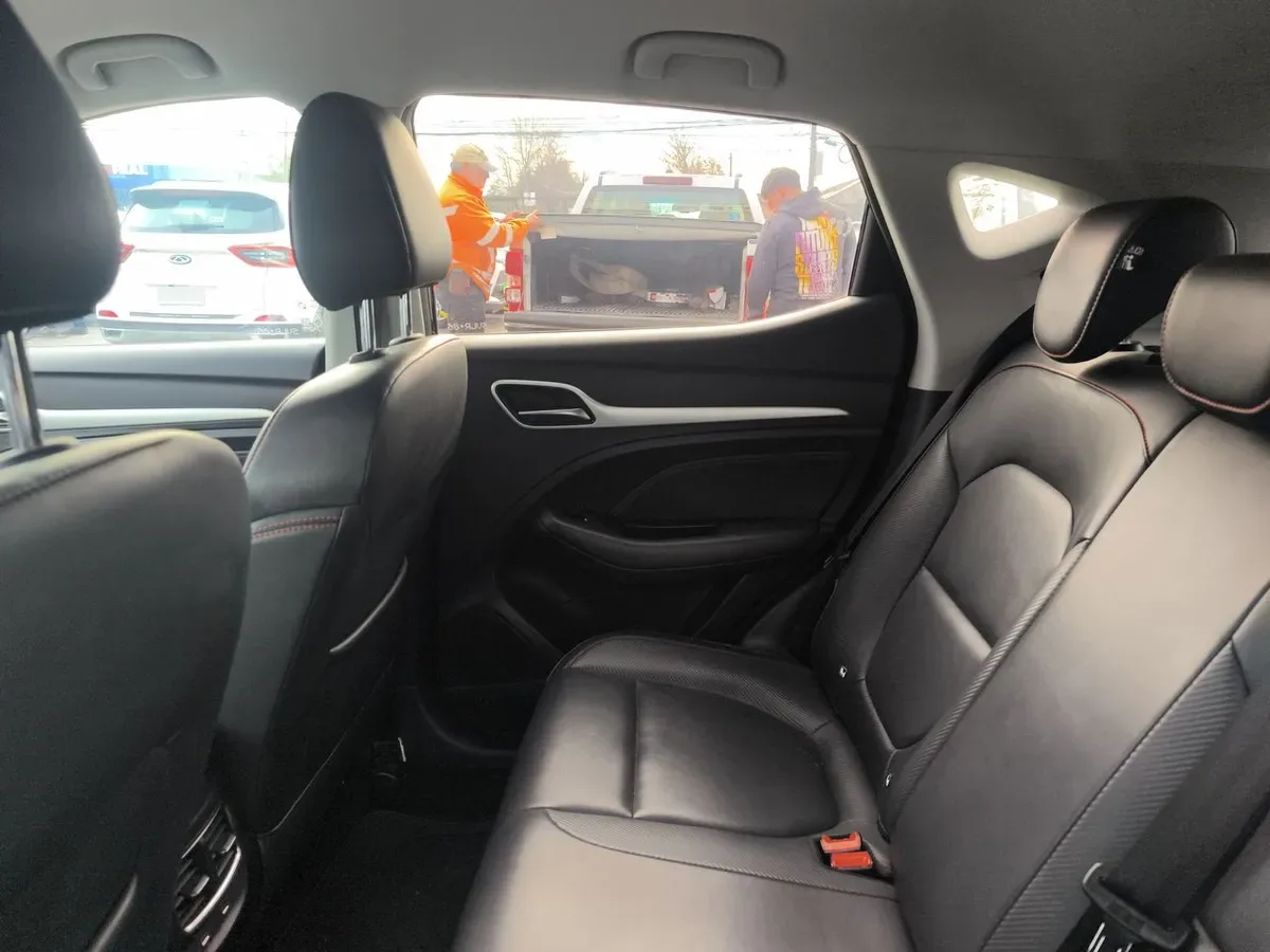 MG Mg Zx 1.5 Dlx 4x2 Cvt At 5p año 2023