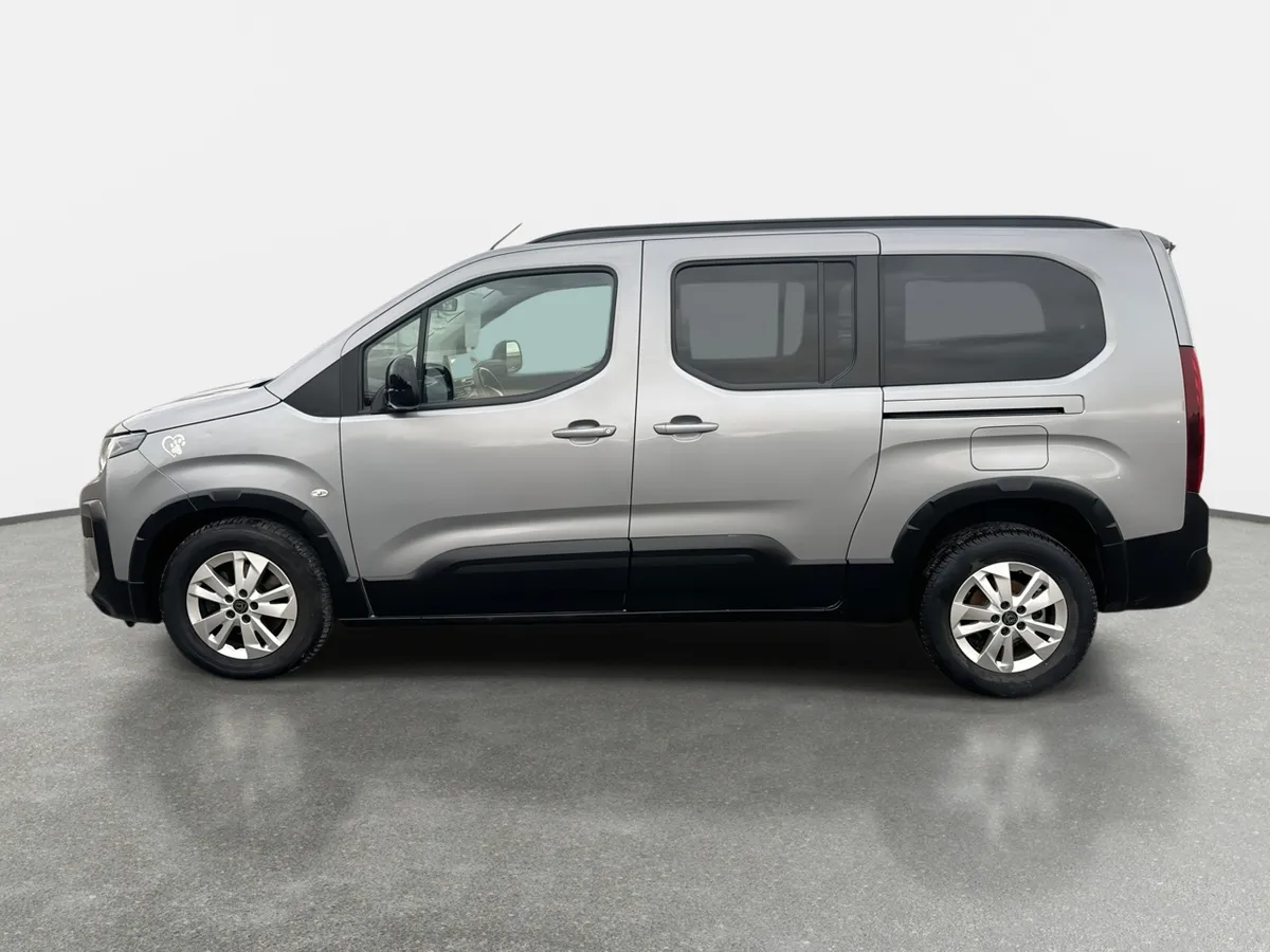 Peugeot Rifter 1.5 Mca Allure Bluehdi Diesel 100 4x2 Mt 5p año 2025