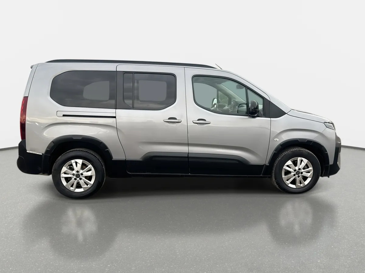 Peugeot Rifter 1.5 Mca Allure Bluehdi Diesel 100 4x2 Mt 5p año 2025