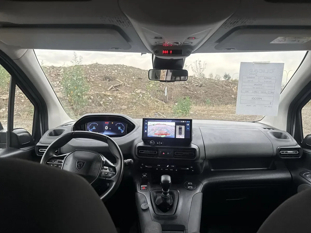 Peugeot Rifter 1.5 Mca Allure Bluehdi Diesel 100 4x2 Mt 5p año 2025