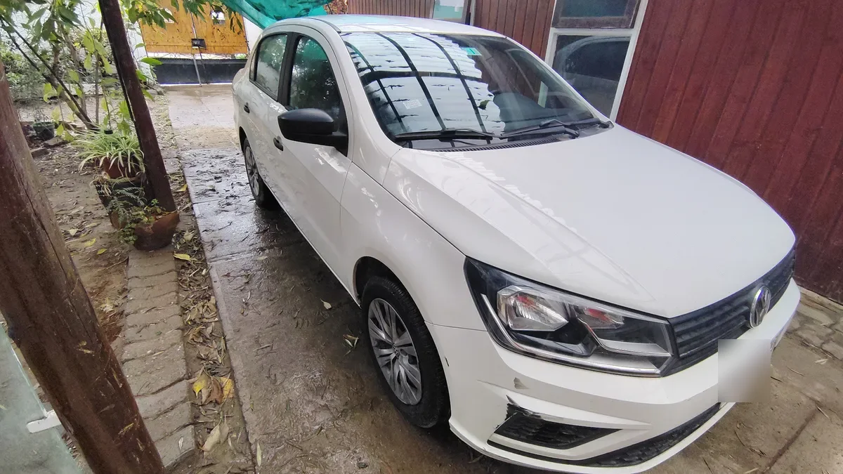 VOLKSWAGEN VOYAGE 1.6 Highline At año 2020