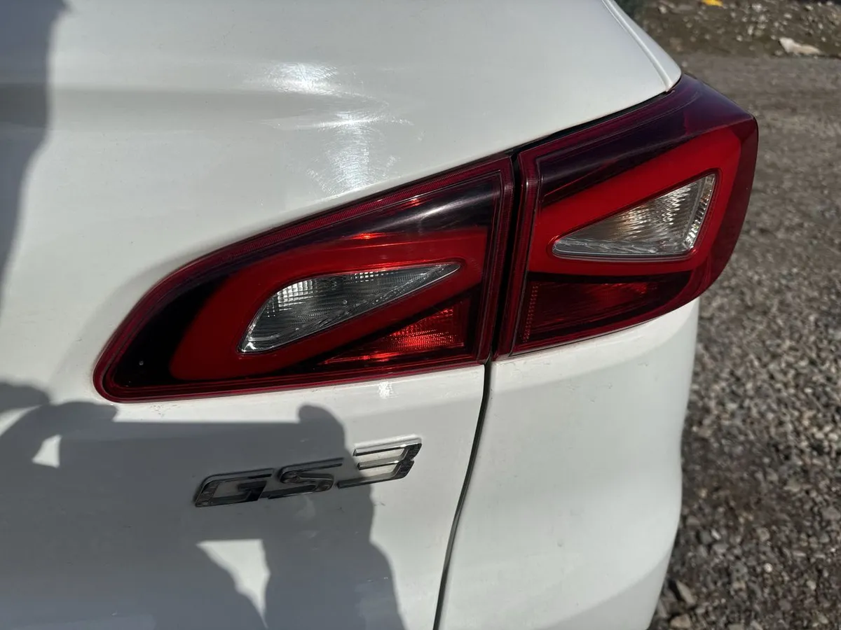 GAC Gs3 1.5 Gb 4x2 At 5p año 2022