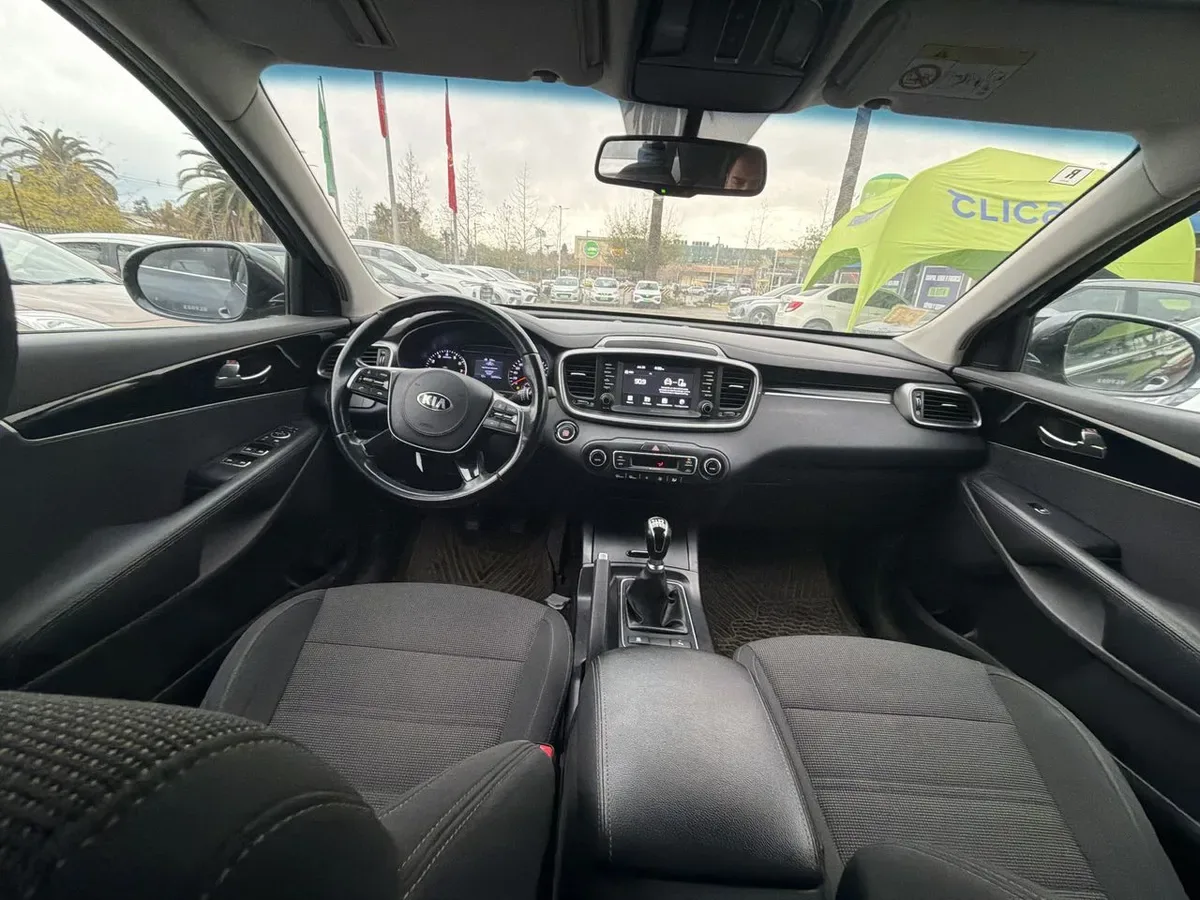 Kia Sorento 2.4 Ex 2wd 6mt 5p año 2018