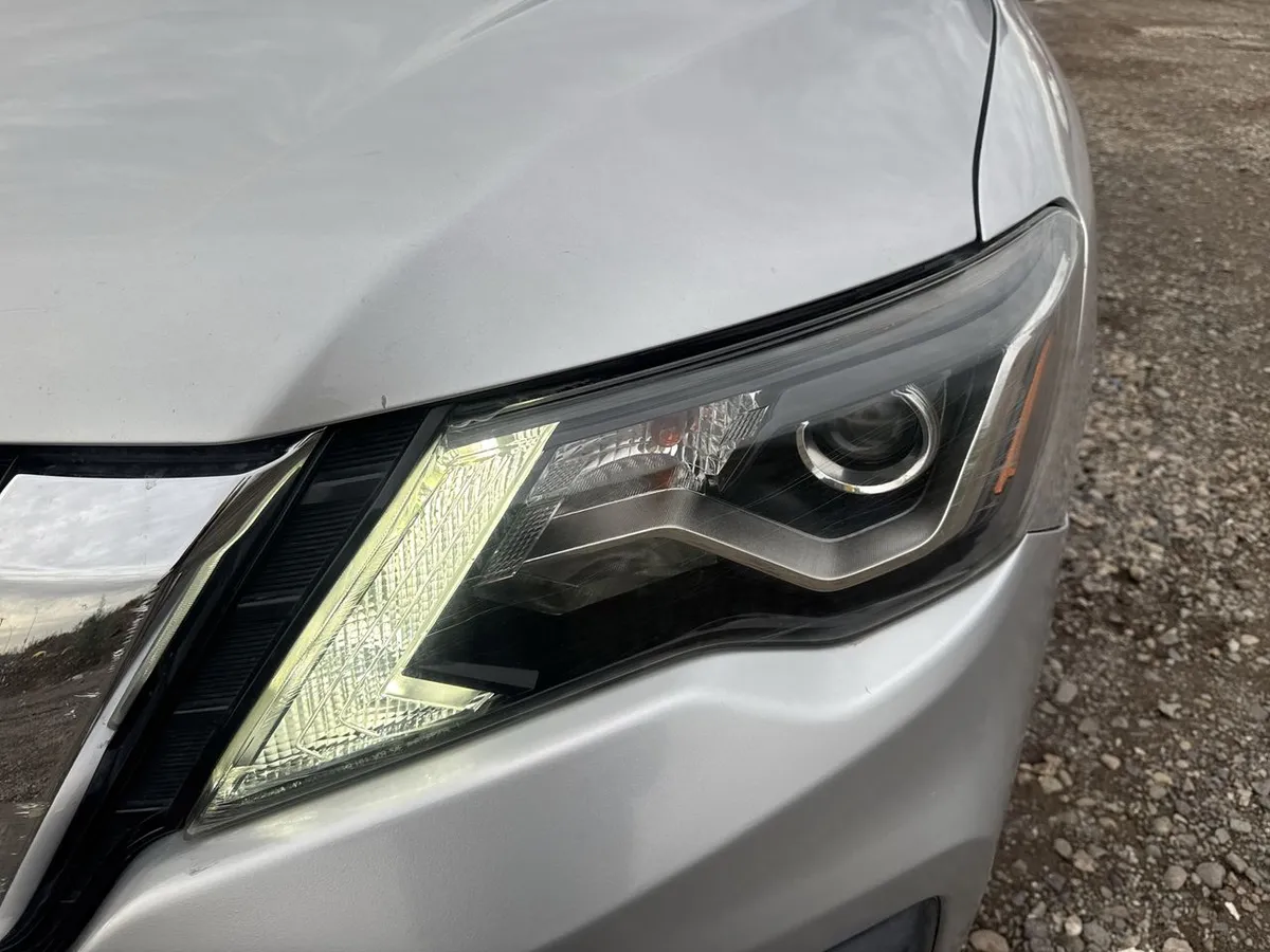 Nissan Pathfinder 3.5 Sense 4x2 Cvt At 5p año 2020