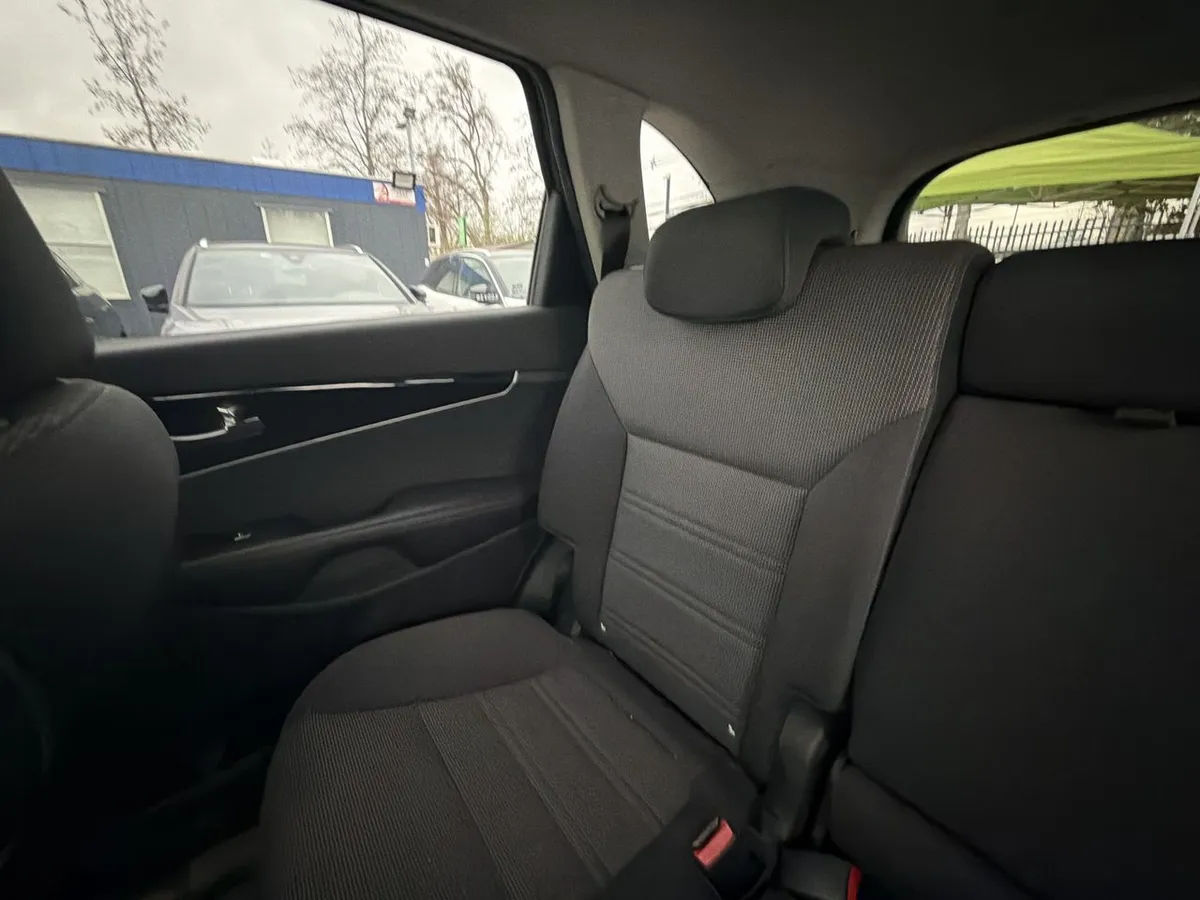 Kia Sorento 2.4 Ex 2wd 6mt 5p año 2018