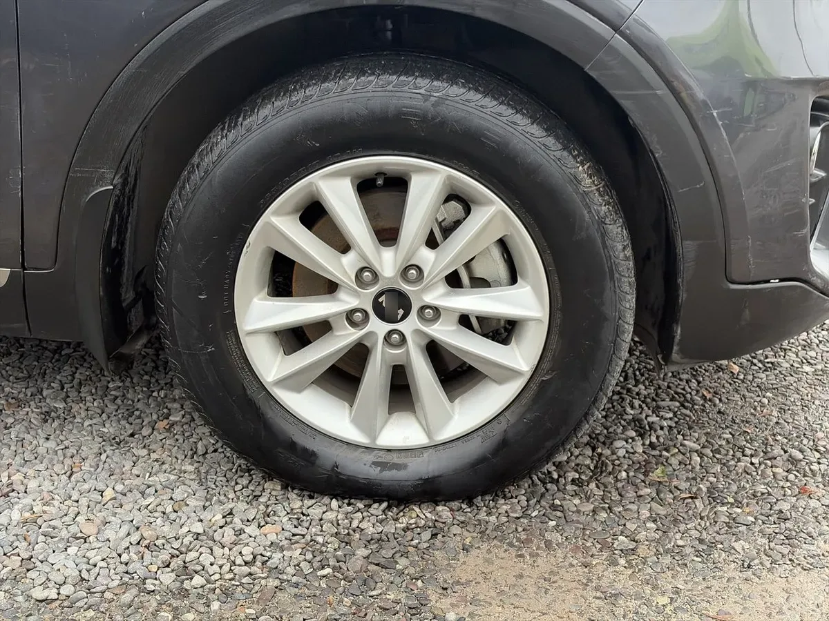 Kia Sorento 2.4 Ex 2wd 6mt 5p año 2018