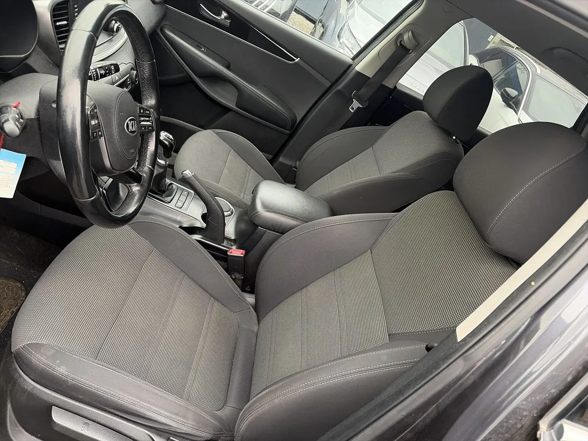 Kia Sorento 2.4 Ex 2wd 6mt 5p año 2018
