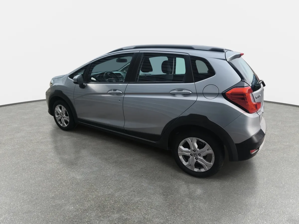 Honda Wr-V 1.5 Lx 4x2 Mt 5p año 2023