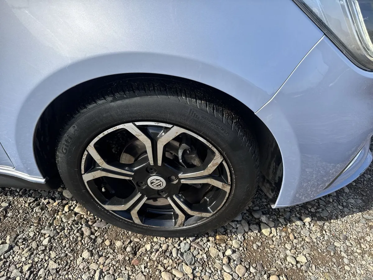 MG 3 1.5 Comfort 4x2 Hb Mt 5p año 2021