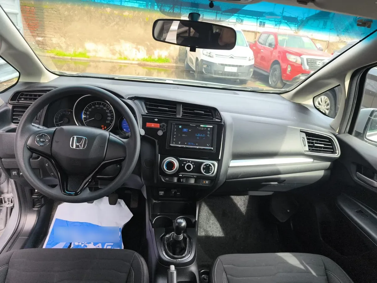 Honda Wr-V 1.5 Lx 4x2 Mt 5p año 2023