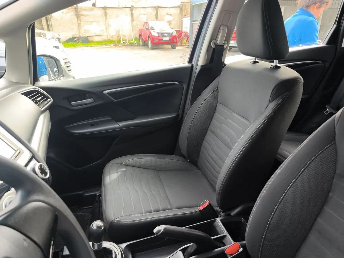 Honda Wr-V 1.5 Lx 4x2 Mt 5p año 2023