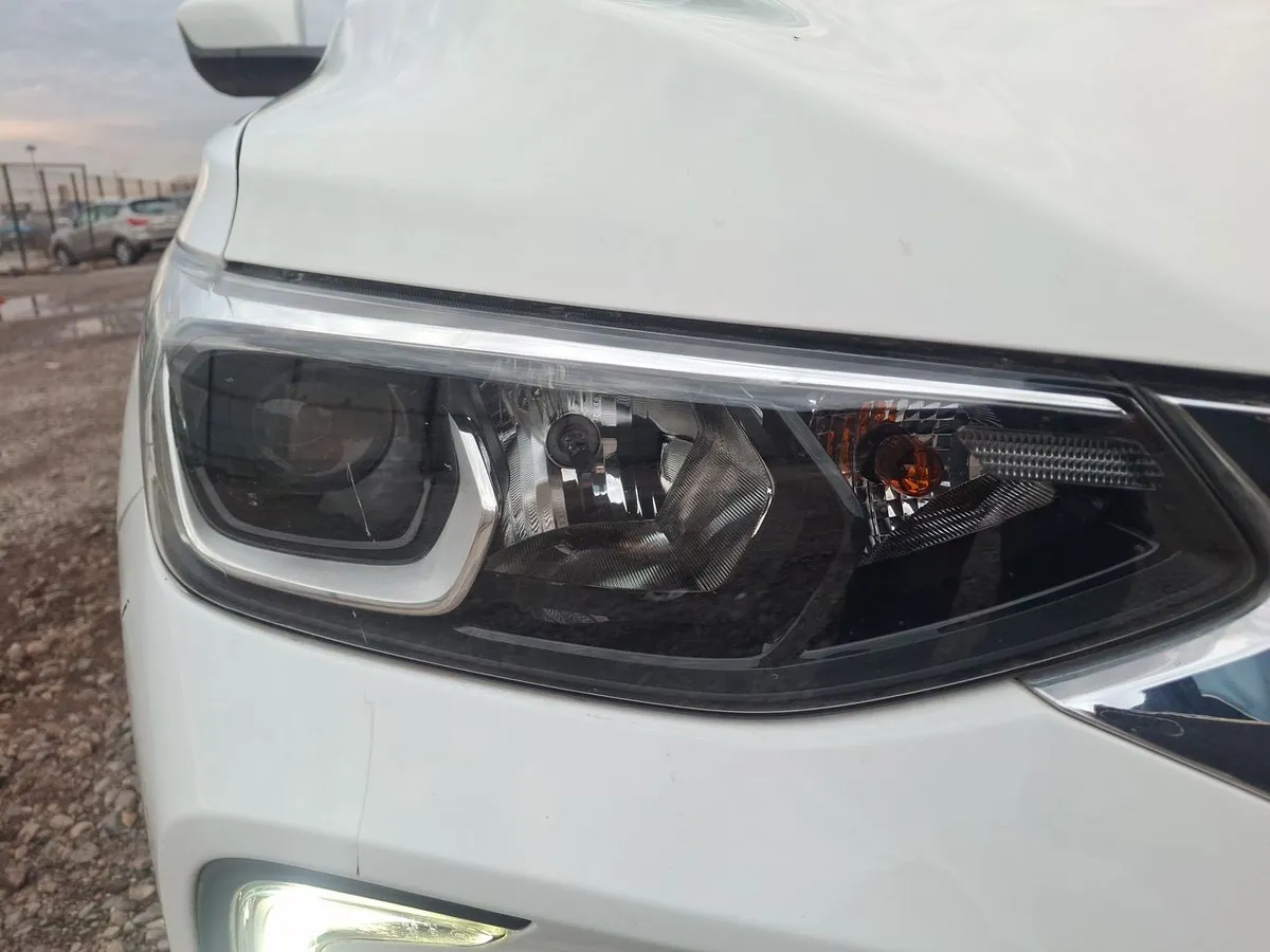 Chevrolet Tracker 1.2t Ltz Fwd At 5p año 2021