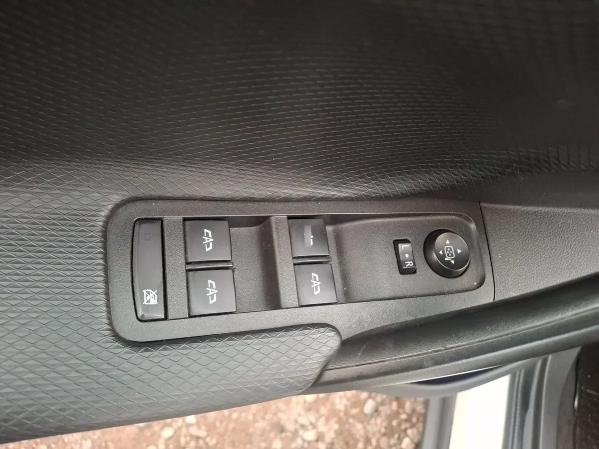 Chevrolet Tracker 1.2t Ltz Fwd At 5p año 2021