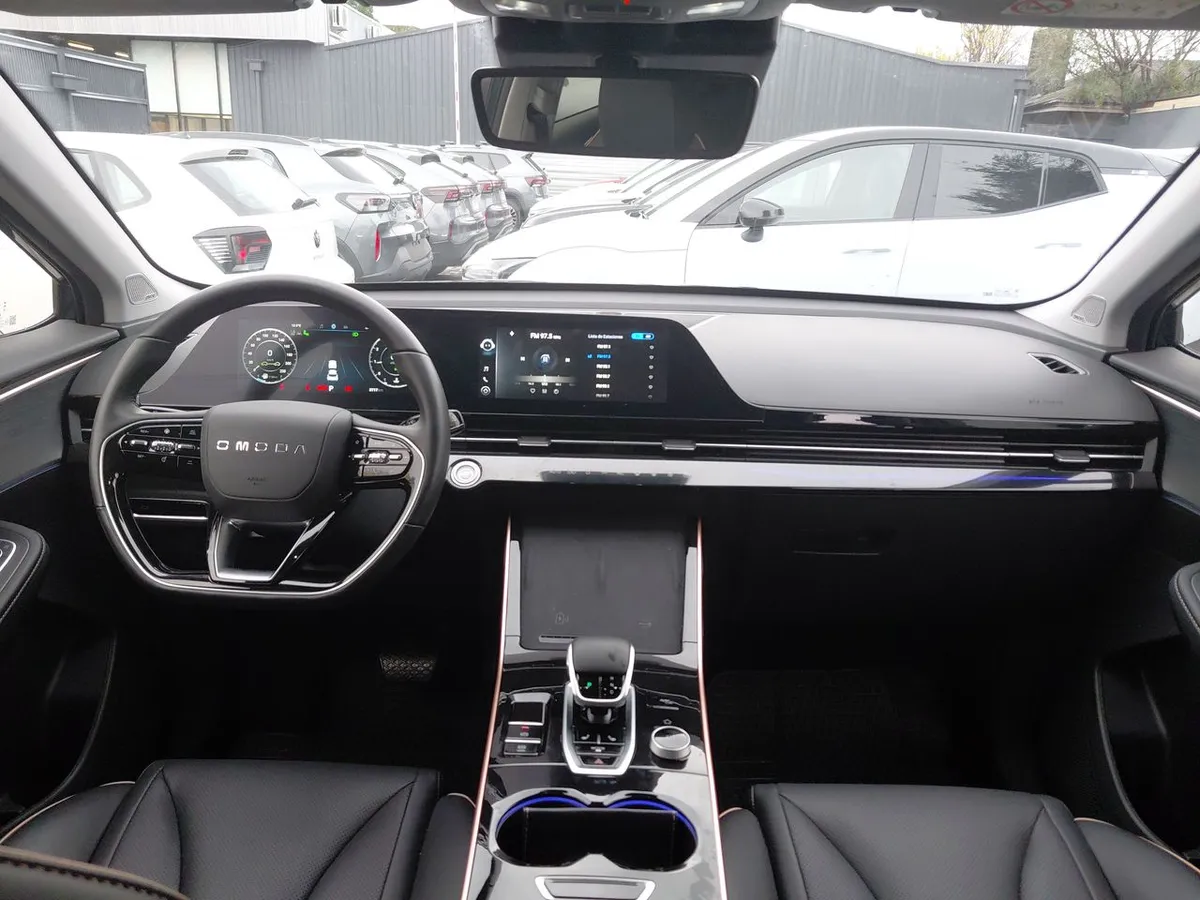Omoda C5 1.6t Prestige 4x2 Dct At 5p año 2025