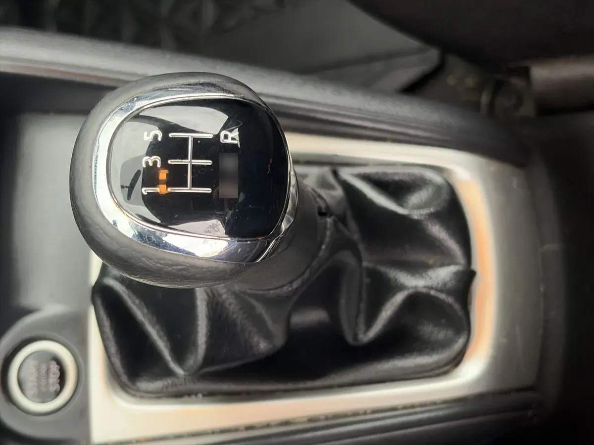 Nissan Kicks 1.6 Sense 4x2 Mt 5p año 2024