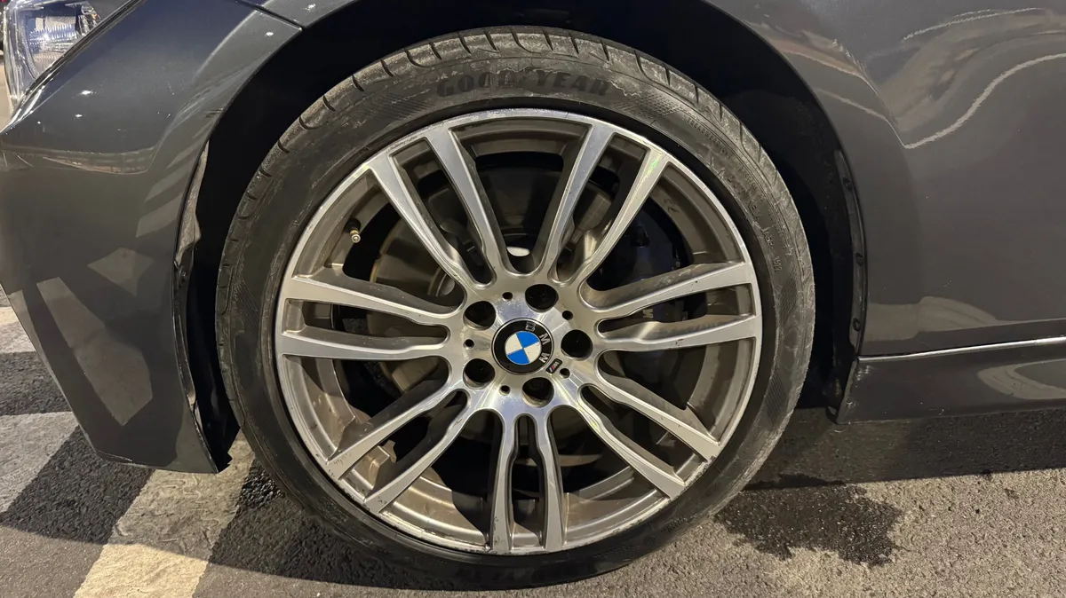 BMW 335 3.0 M Package At año 2015
