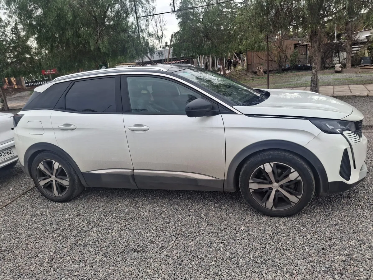 PEUGEOT 3008 1.5 Active Bluehdi 130 Mt Diesel año 2023