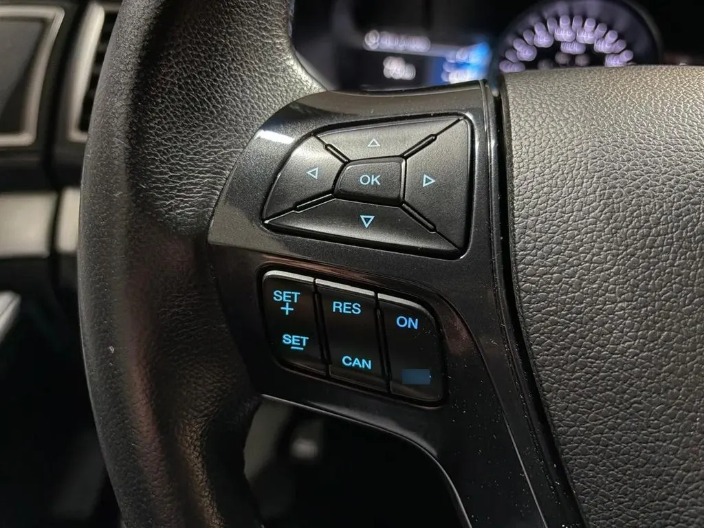 Ford Explorer 3.5 Xlt 4x2 3 Corridas At 5p año 2017