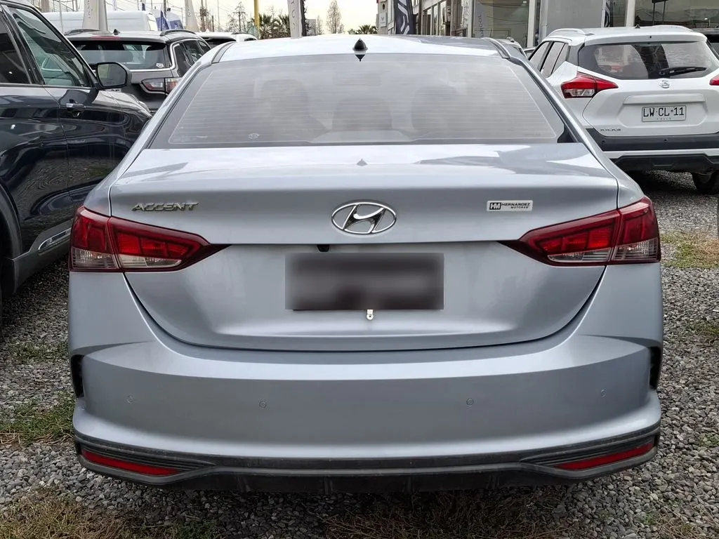 Hyundai Accent 1.4 Hci Plus 4x2 Mt 4p año 2022