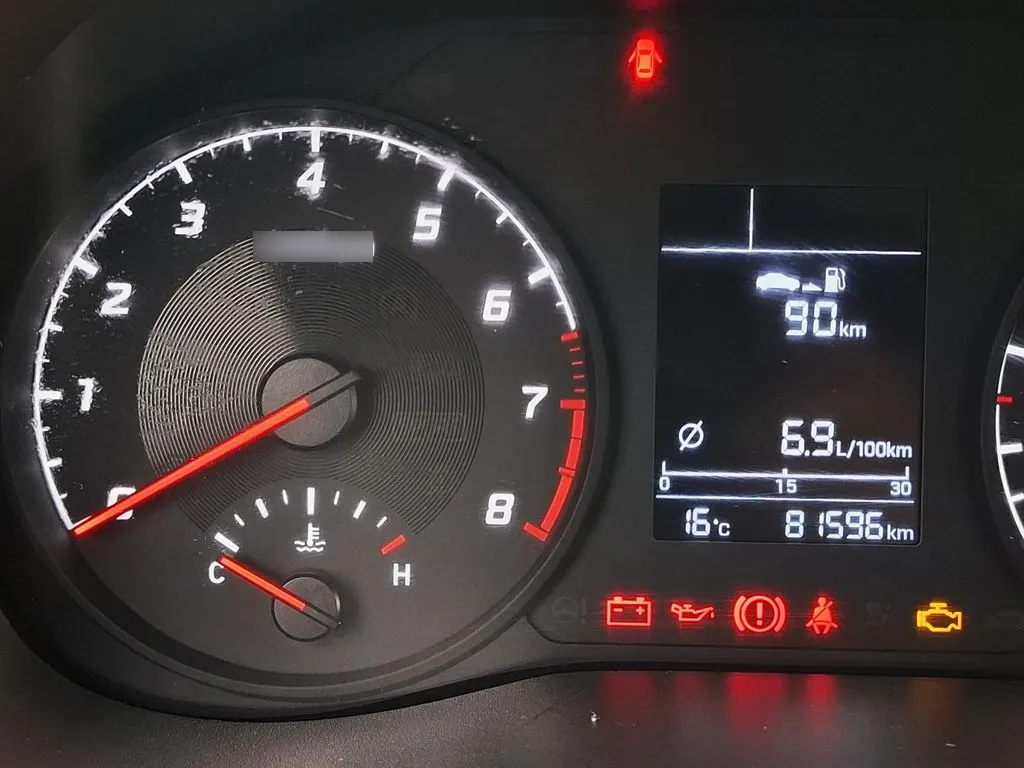 Hyundai Accent 1.4 Hci Plus 4x2 Mt 4p año 2022