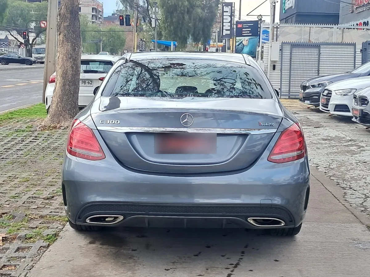 Mercedes-Benz C300 2.0 At año 2018