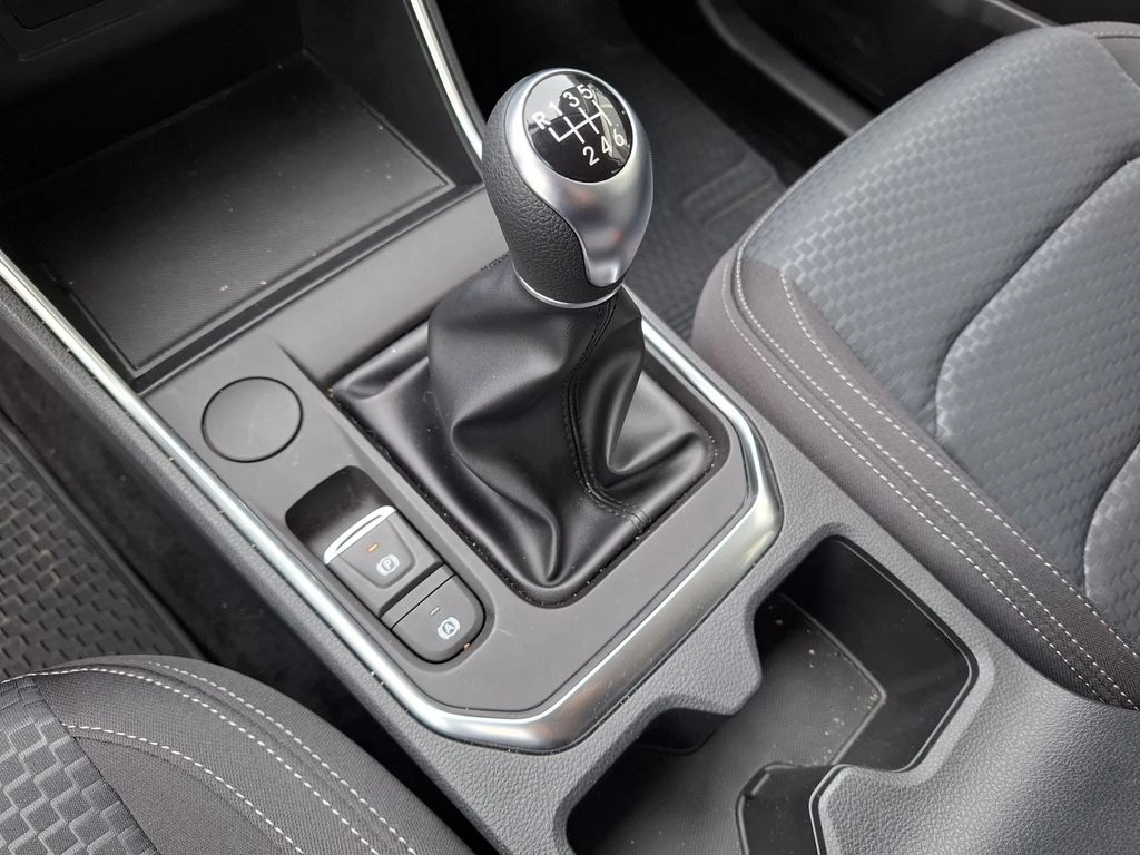 JAC Js8 1.5 Comfort Ce 4x2 6mt 5p año 2026