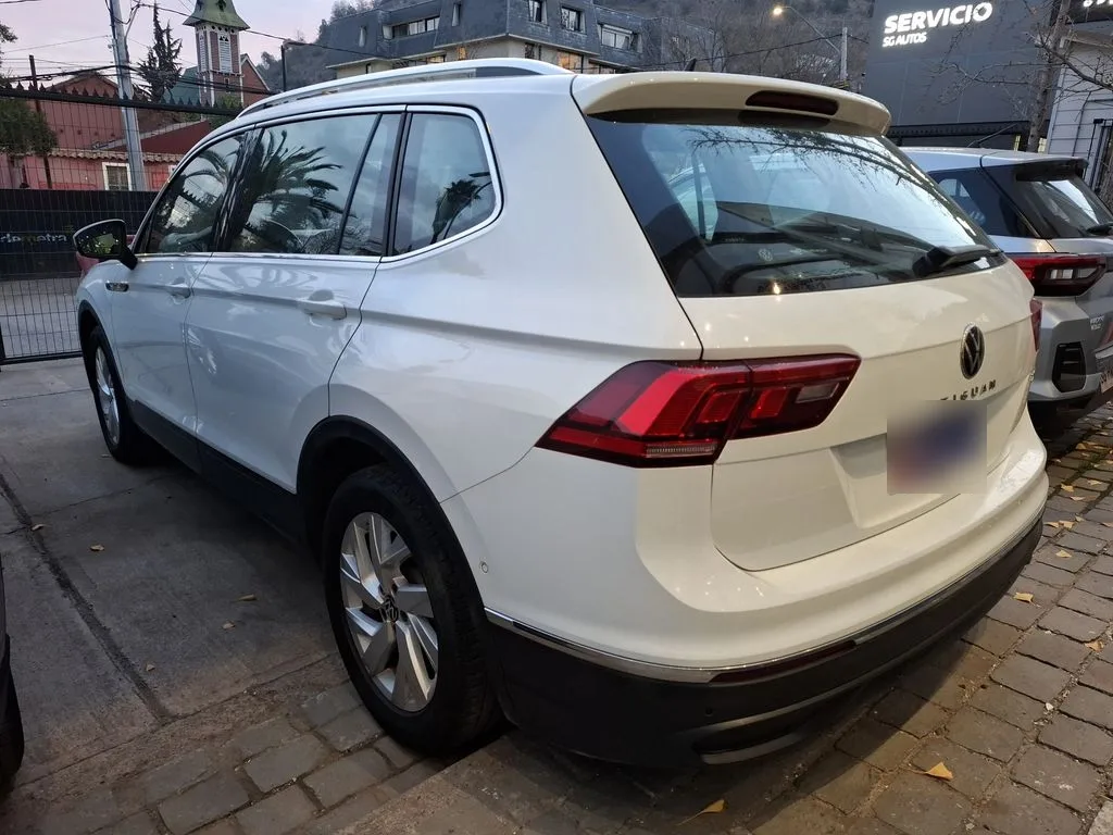 Volkswagen Tiguan 1.4 Tsi Comfortline At año 2025