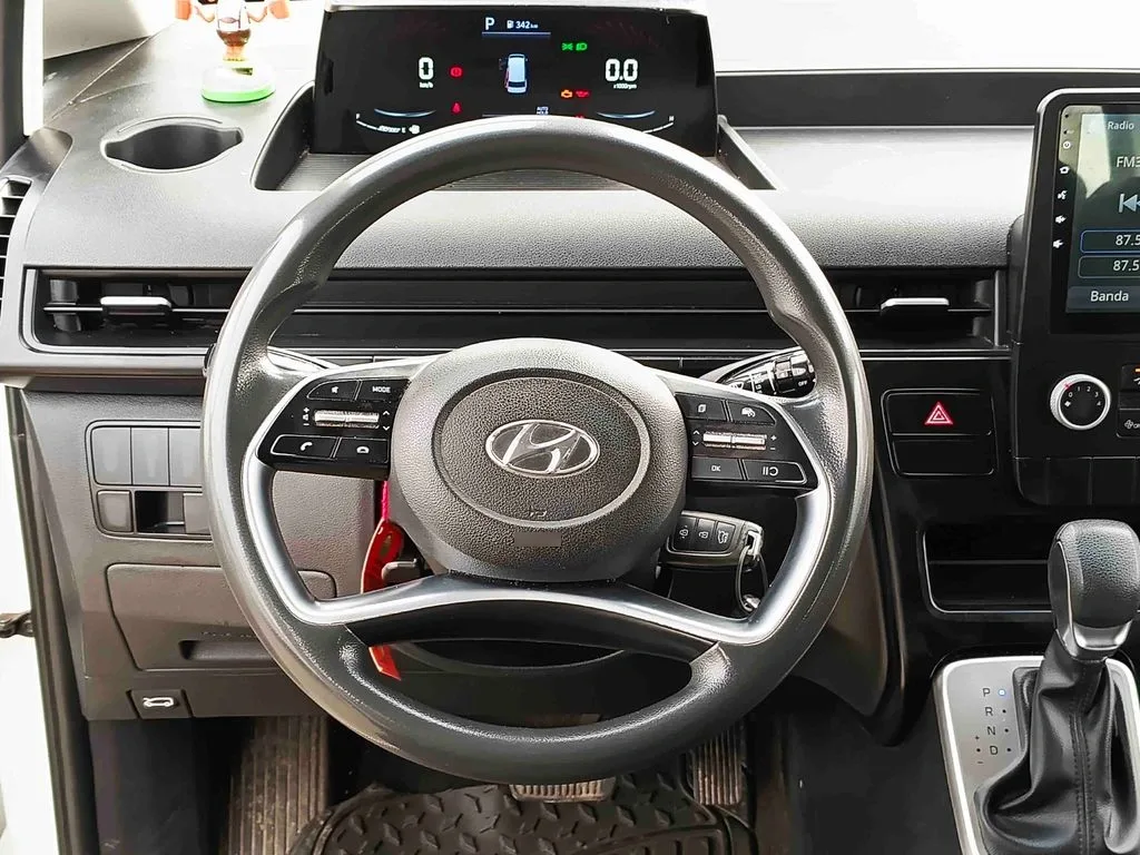 Hyundai Staria Us4 Crdi 2.2 Aut. año 2023