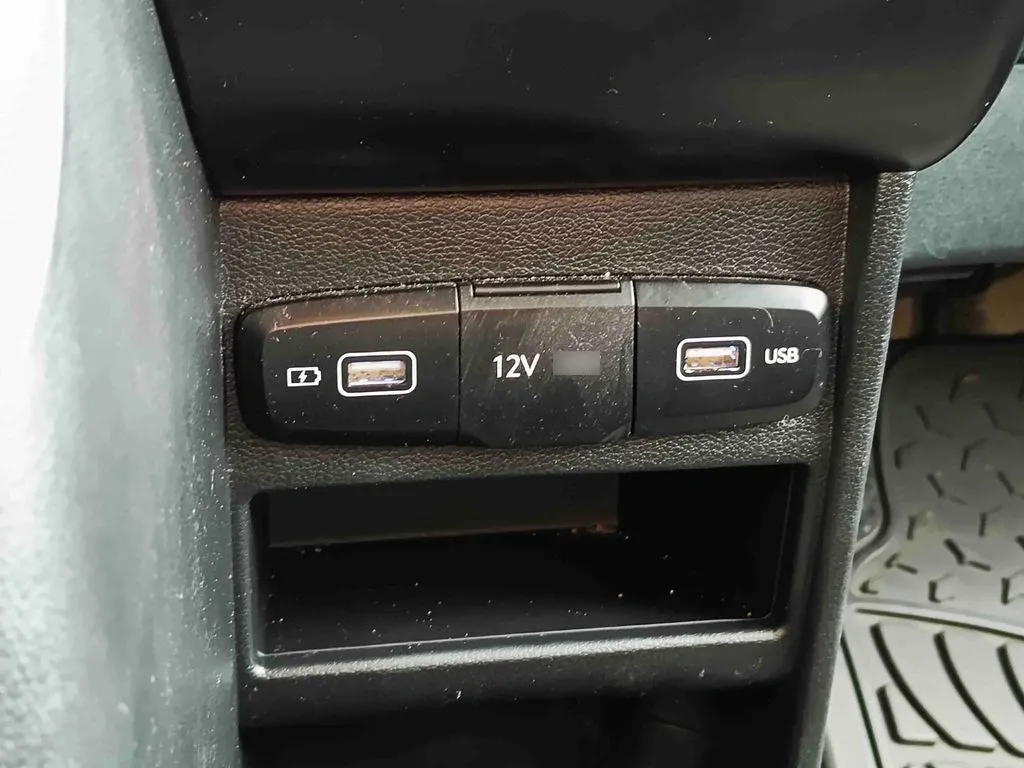 Hyundai Staria Us4 Crdi 2.2 Aut. año 2023