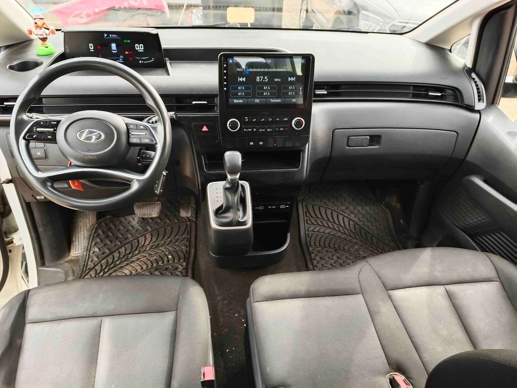 Hyundai Staria Us4 Crdi 2.2 Aut. año 2023