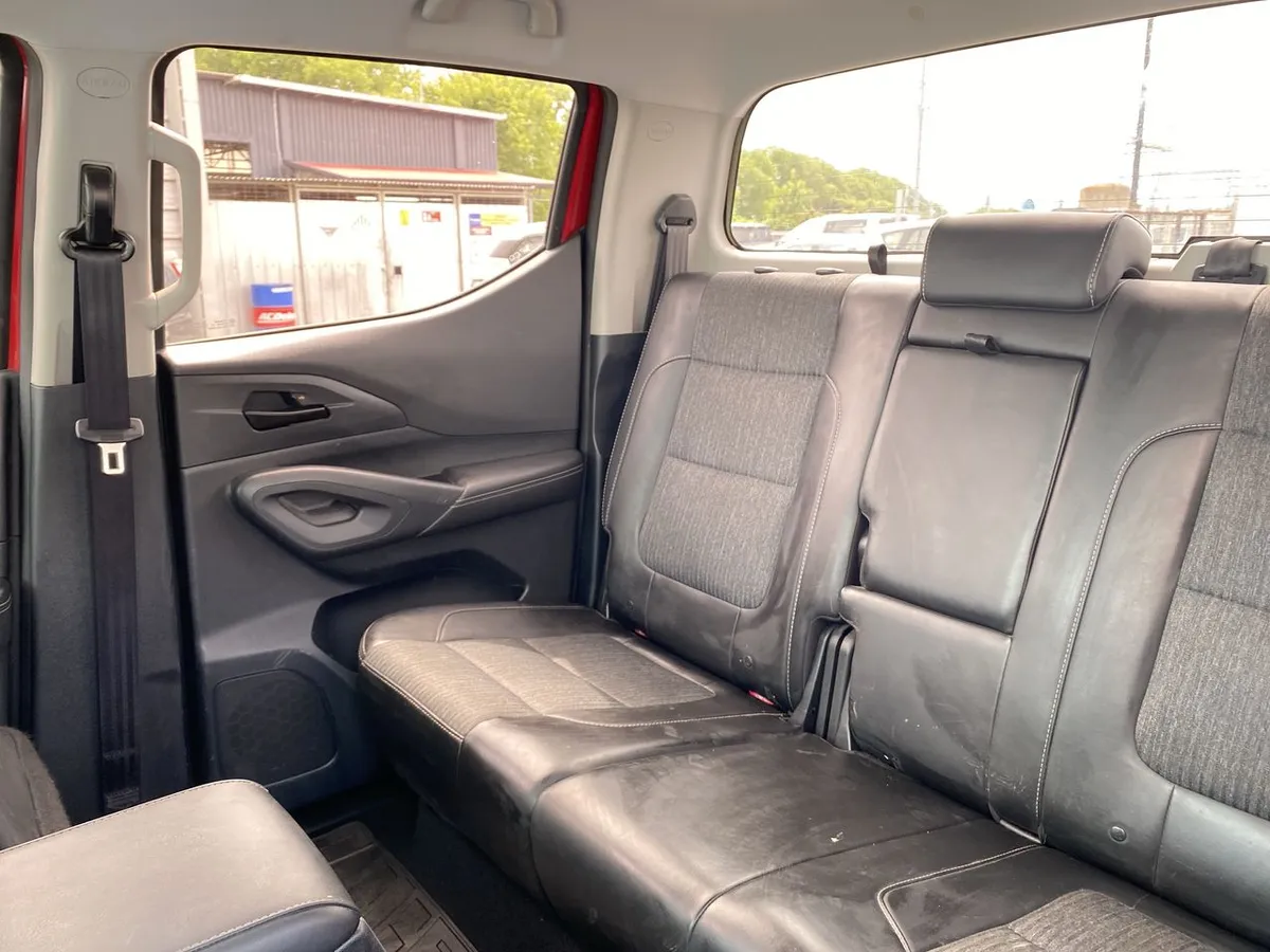 Peugeot Landtrek 1.9 Active Hdi Diesel 4x4 150 Hp Mt 4p año 2022