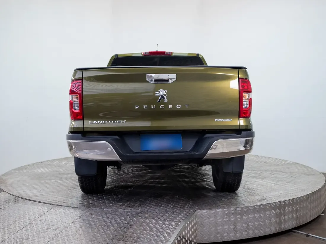 Peugeot Landtrek Landtrek 1.9 Active Hdi 150 Mt 4x2 Diesel año 2023