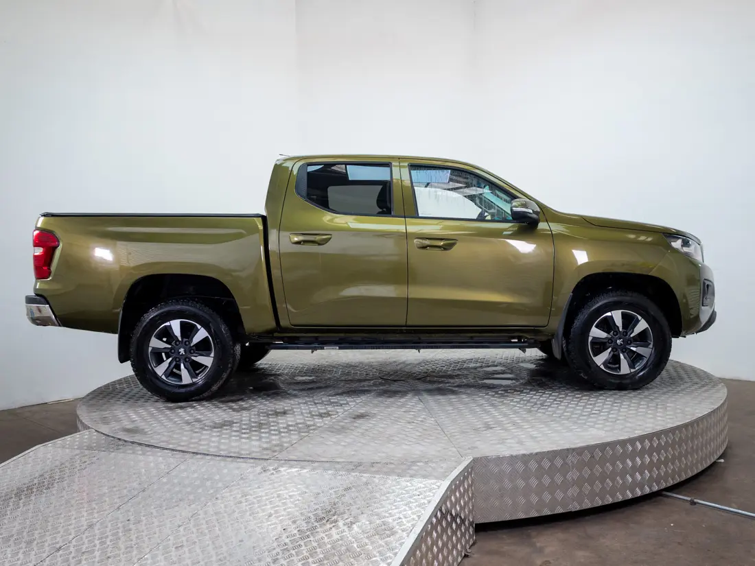 Peugeot Landtrek Landtrek 1.9 Active Hdi 150 Mt 4x2 Diesel año 2023