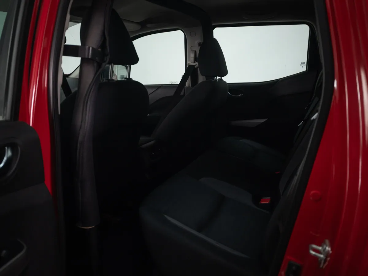 Nissan Navara Navara 4x2 2.3 año 2024
