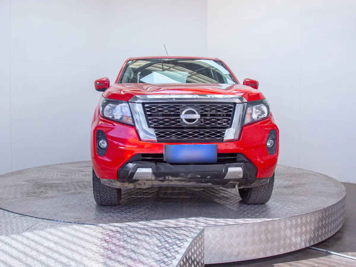 Nissan Navara Xe 4x2 2.3 Mt año 2024
