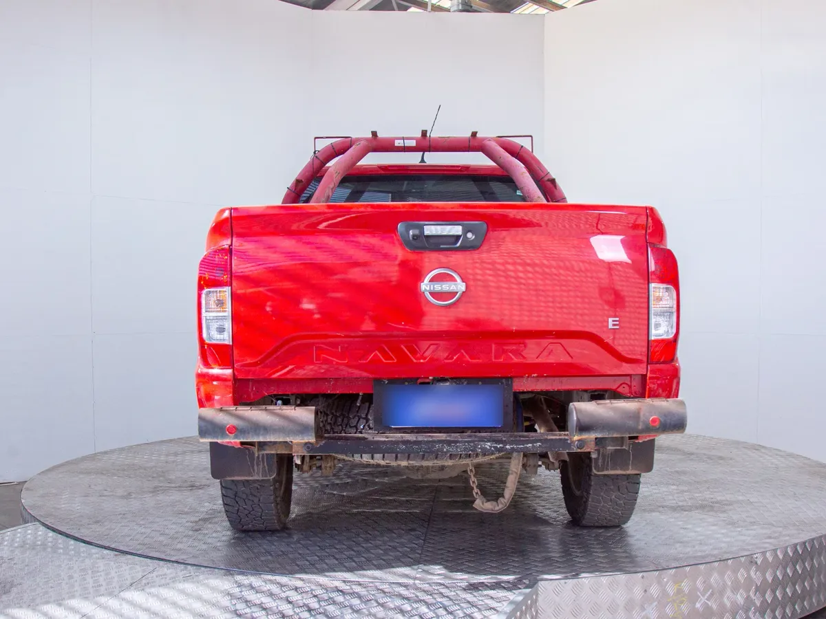 Nissan Navara Xe 4x2 2.3 Mt año 2024