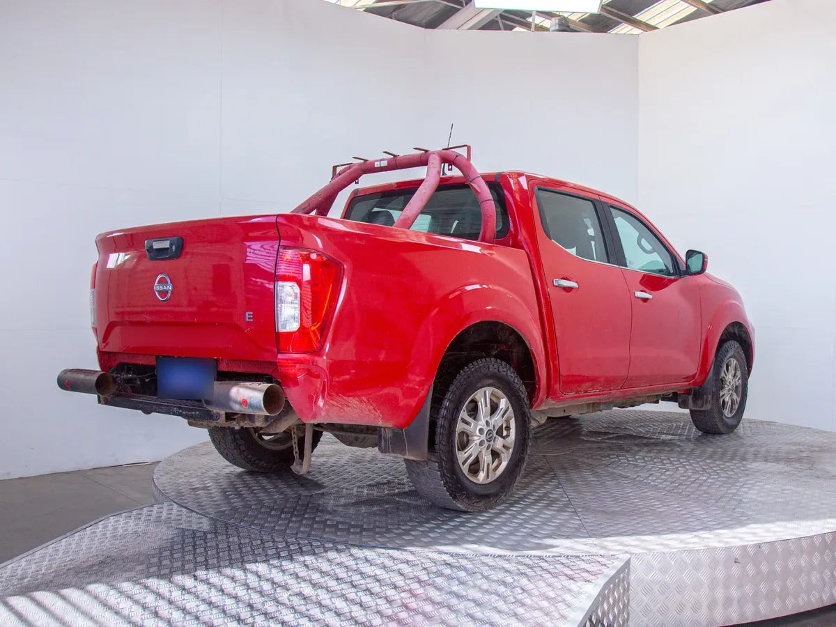 Nissan Navara Xe 4x2 2.3 Mt año 2024