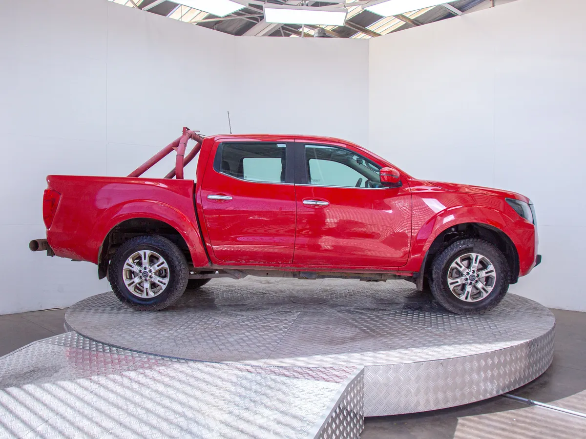 Nissan Navara Xe 4x2 2.3 Mt año 2024