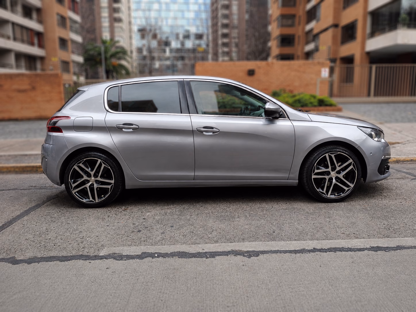 Peugeot 308 Feline año 2021