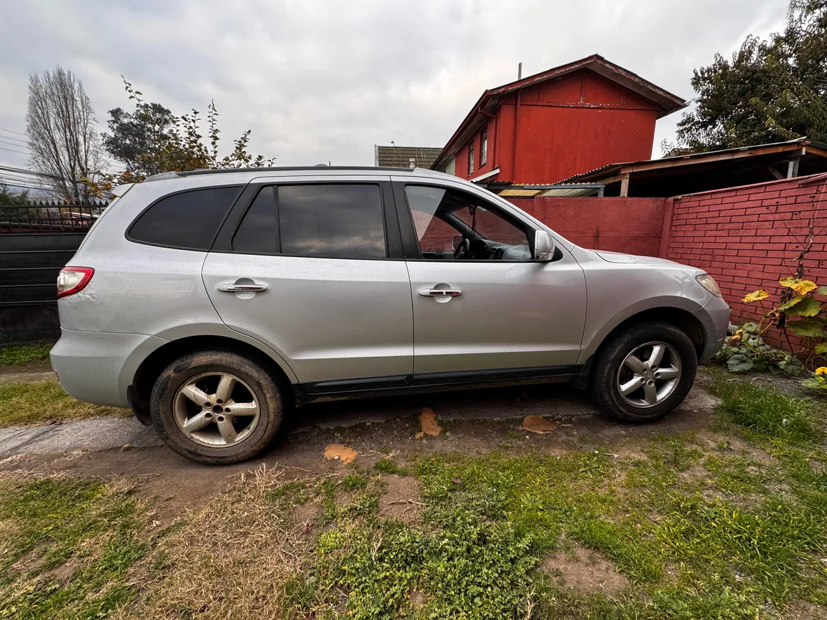 HYUNDAI SANTA FE 2.7 Gls At Full año 2009