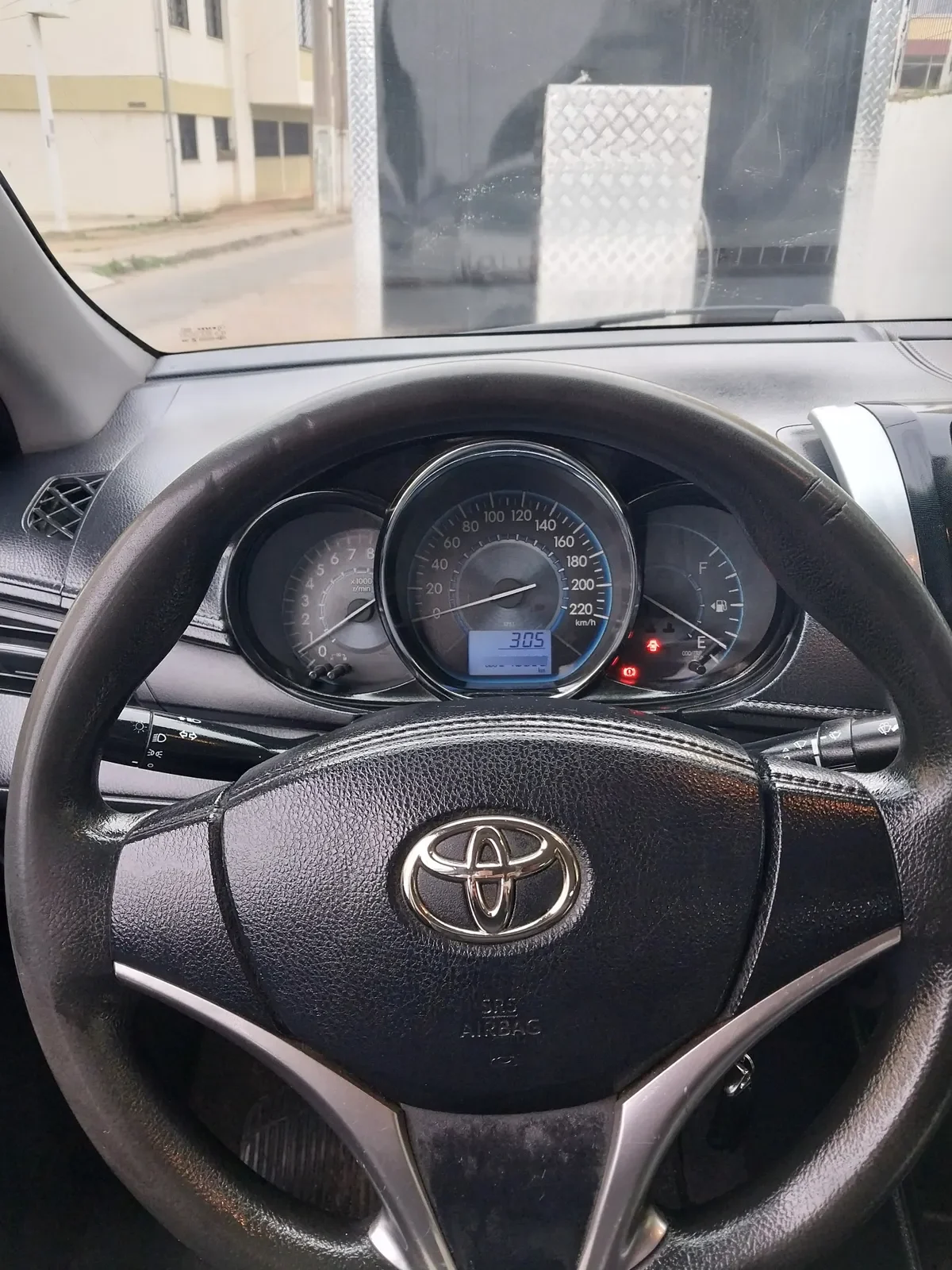 TOYOTA YARIS 1.5 Sedan Xli Mt año 2015