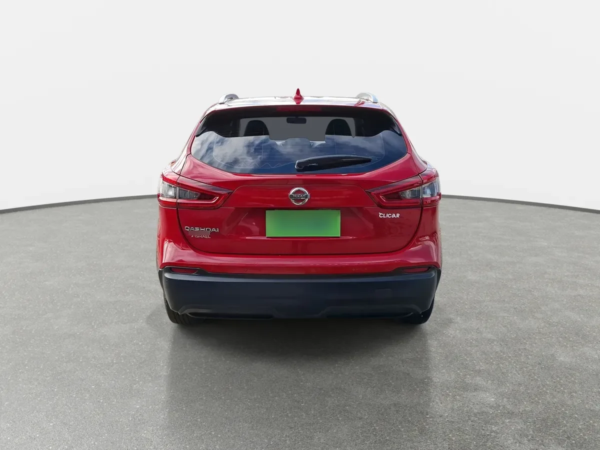 Nissan Qashqai 2.0 Sense 4x2 Mt 5p año 2020