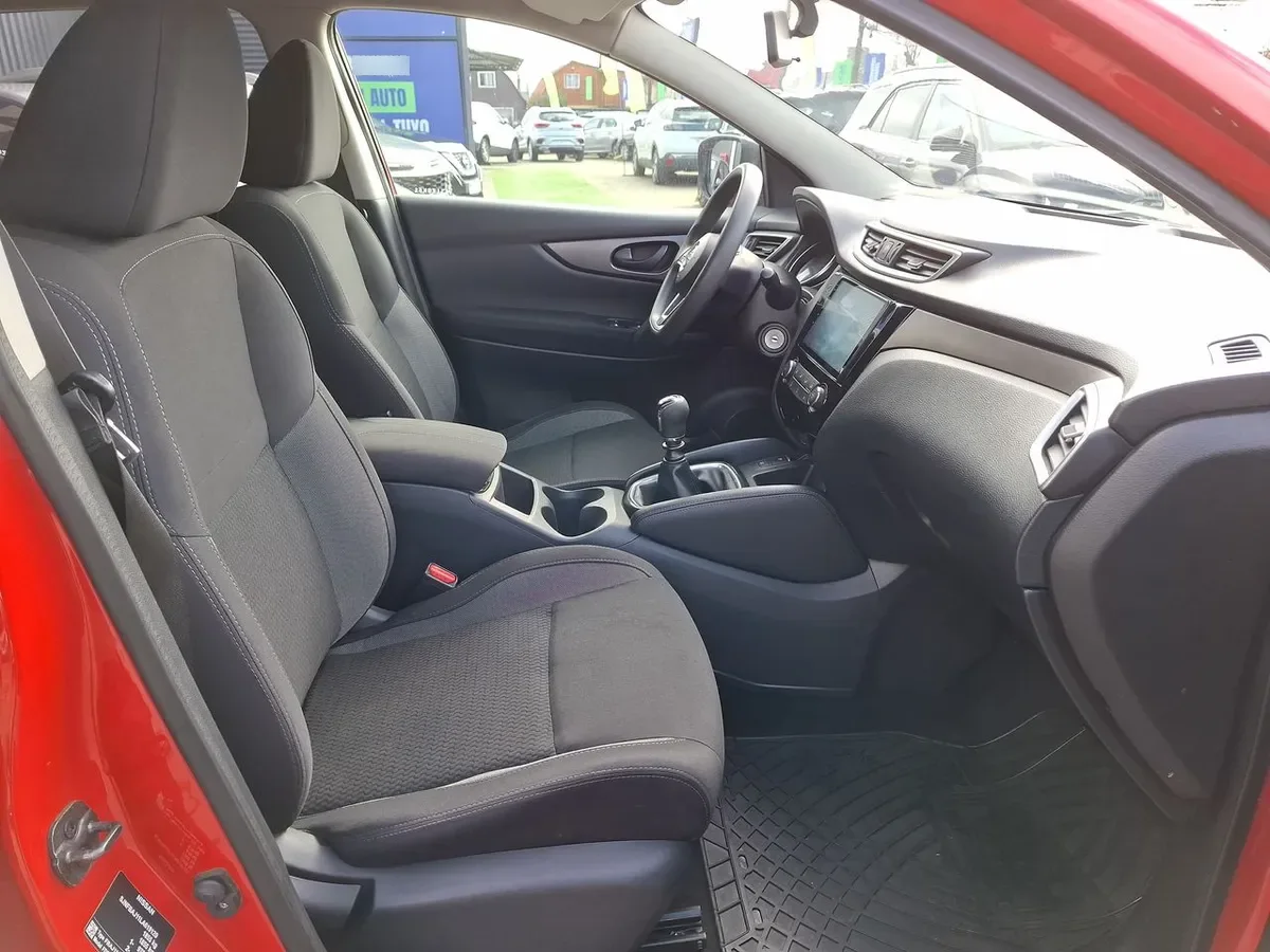 Nissan Qashqai 2.0 Sense 4x2 Mt 5p año 2020
